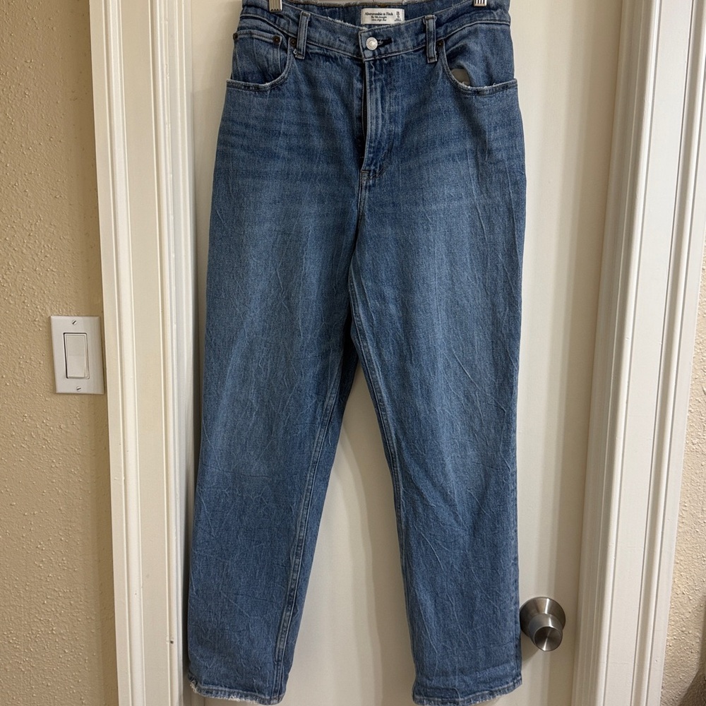 Abercrombie 90s straight ultra high rise denim jeans